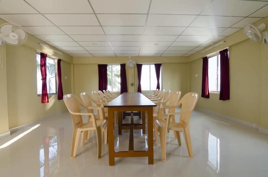 מלון פונדיצ'רי Ganesh Residency מראה חיצוני תמונה